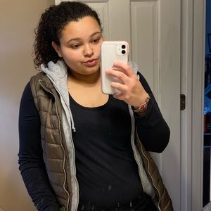 Meet your Posher, Mariaha